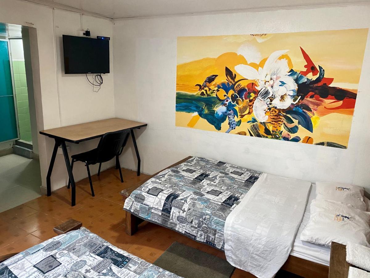 Hostal Chorro De Quevedo Bogotá Exteriör bild