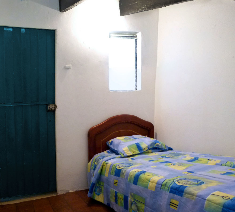 Hostal Chorro De Quevedo Bogotá Exteriör bild