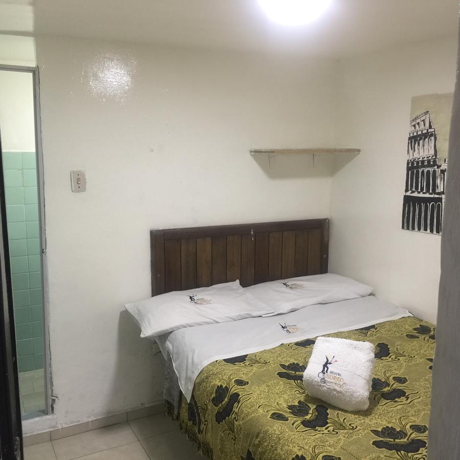 Hostal Chorro De Quevedo Bogotá Exteriör bild